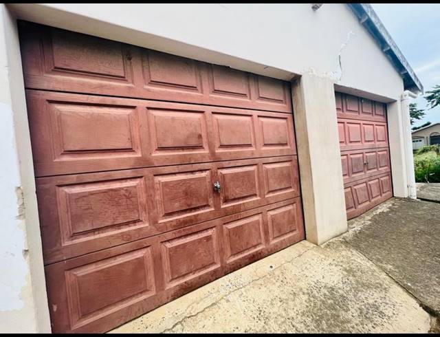 4 BEDROOM HOUSE FOR SALE IN NEWLANDS WEST